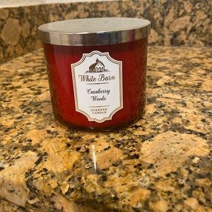 Bath and body works cranberry woods candle